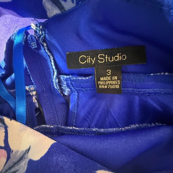 📌When The Back Is Just As Beautiful As The Front Floral Prom - Formal Gown - Picture 15 of 16